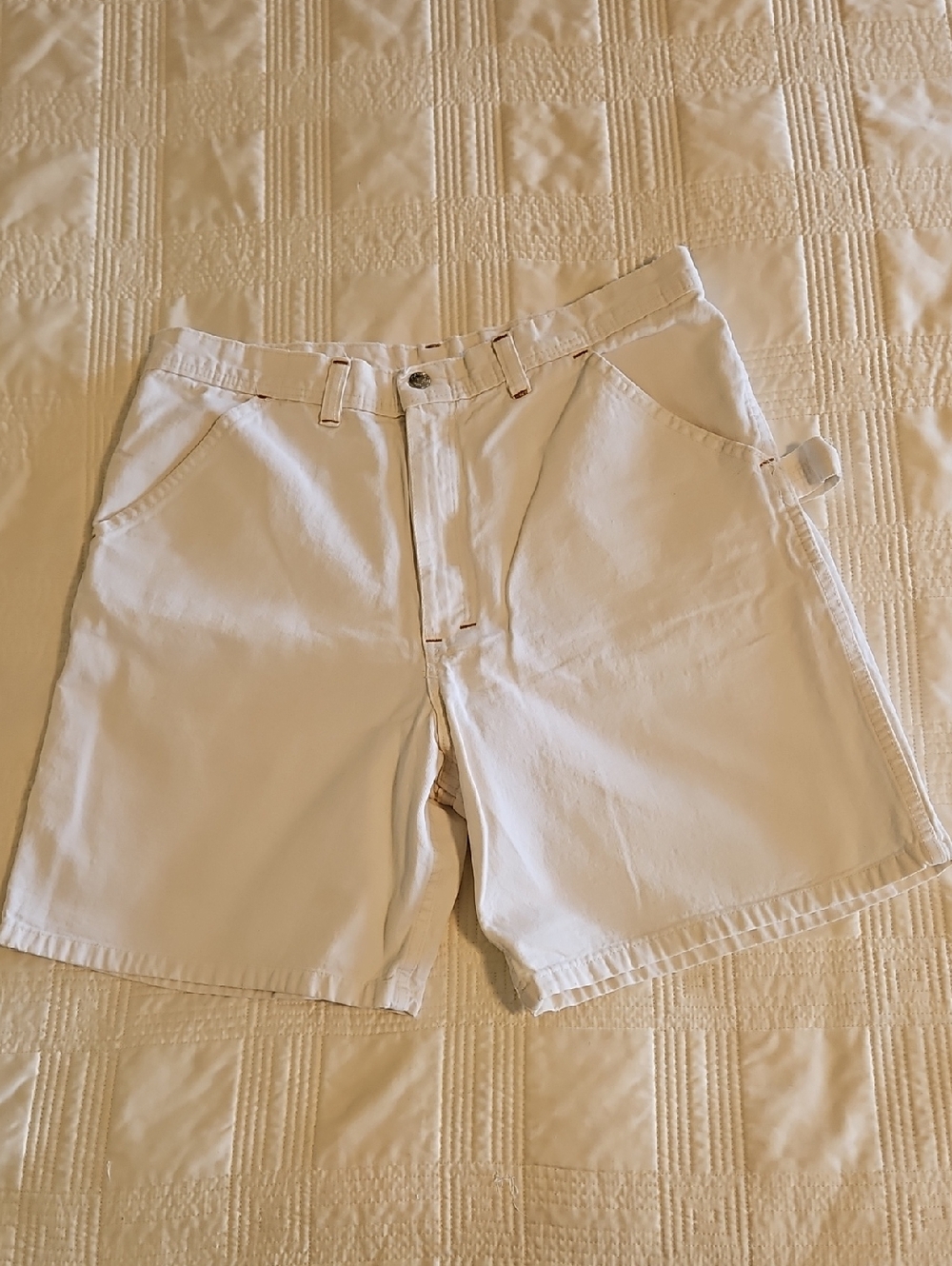 Carter's White Men's Flat Front Carpenter Shorts